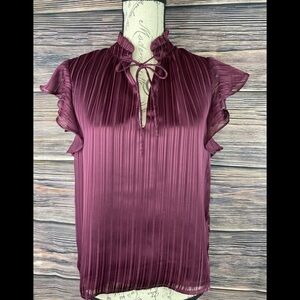 NWT BB Dakota Plum Colored Sleeveless Blouse W/Shoulder Ruffle Detail (Size S)